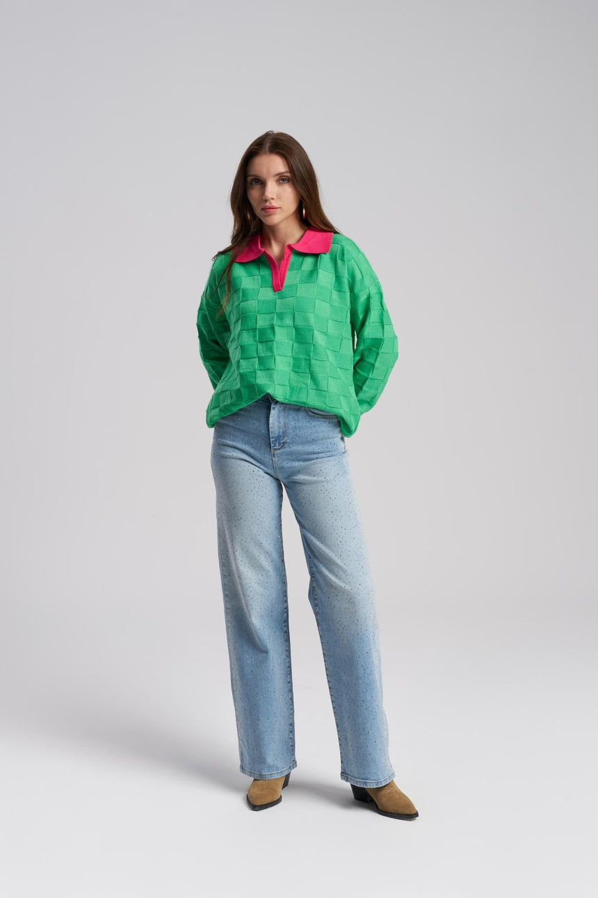 Green oversized knit sweater with contrast collar